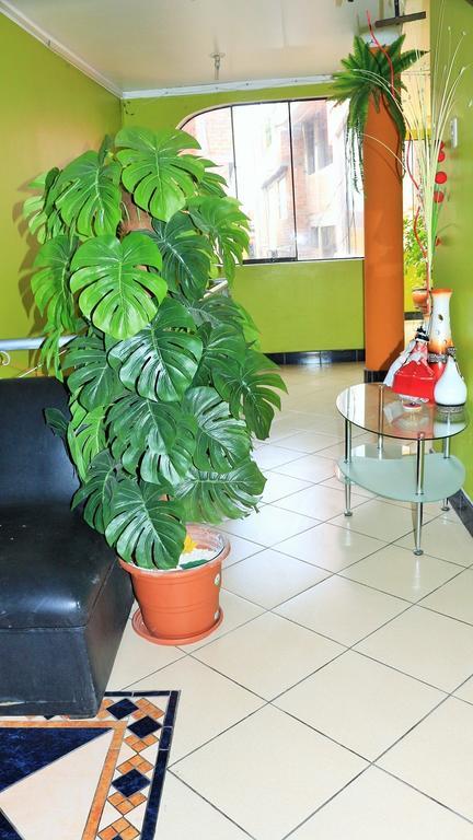 Hospedaje Karol Hotel Ayacucho Ngoại thất bức ảnh