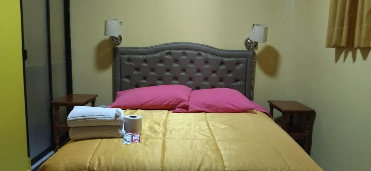 Hospedaje Karol Hotel Ayacucho Ngoại thất bức ảnh