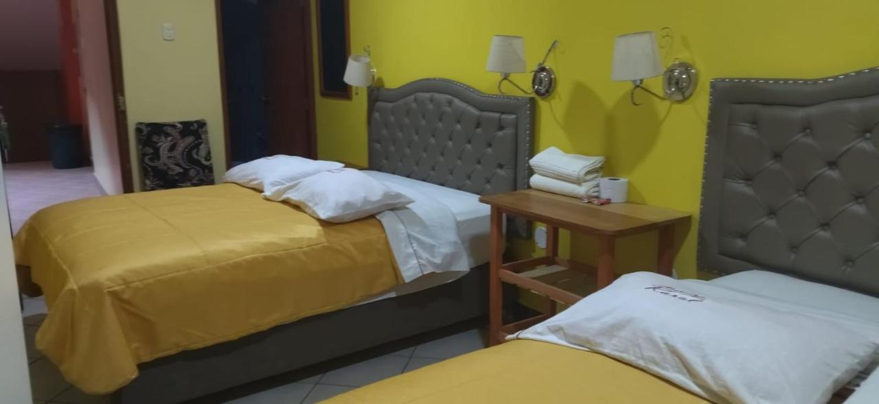 Hospedaje Karol Hotel Ayacucho Ngoại thất bức ảnh