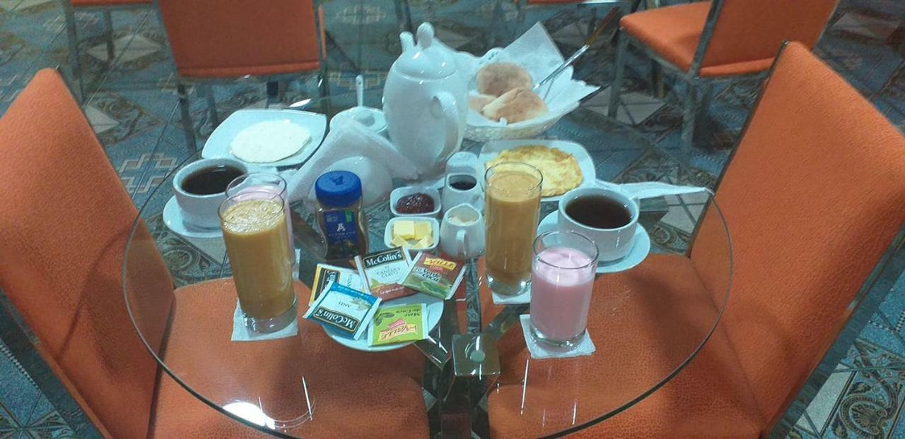 Hospedaje Karol Hotel Ayacucho Ngoại thất bức ảnh